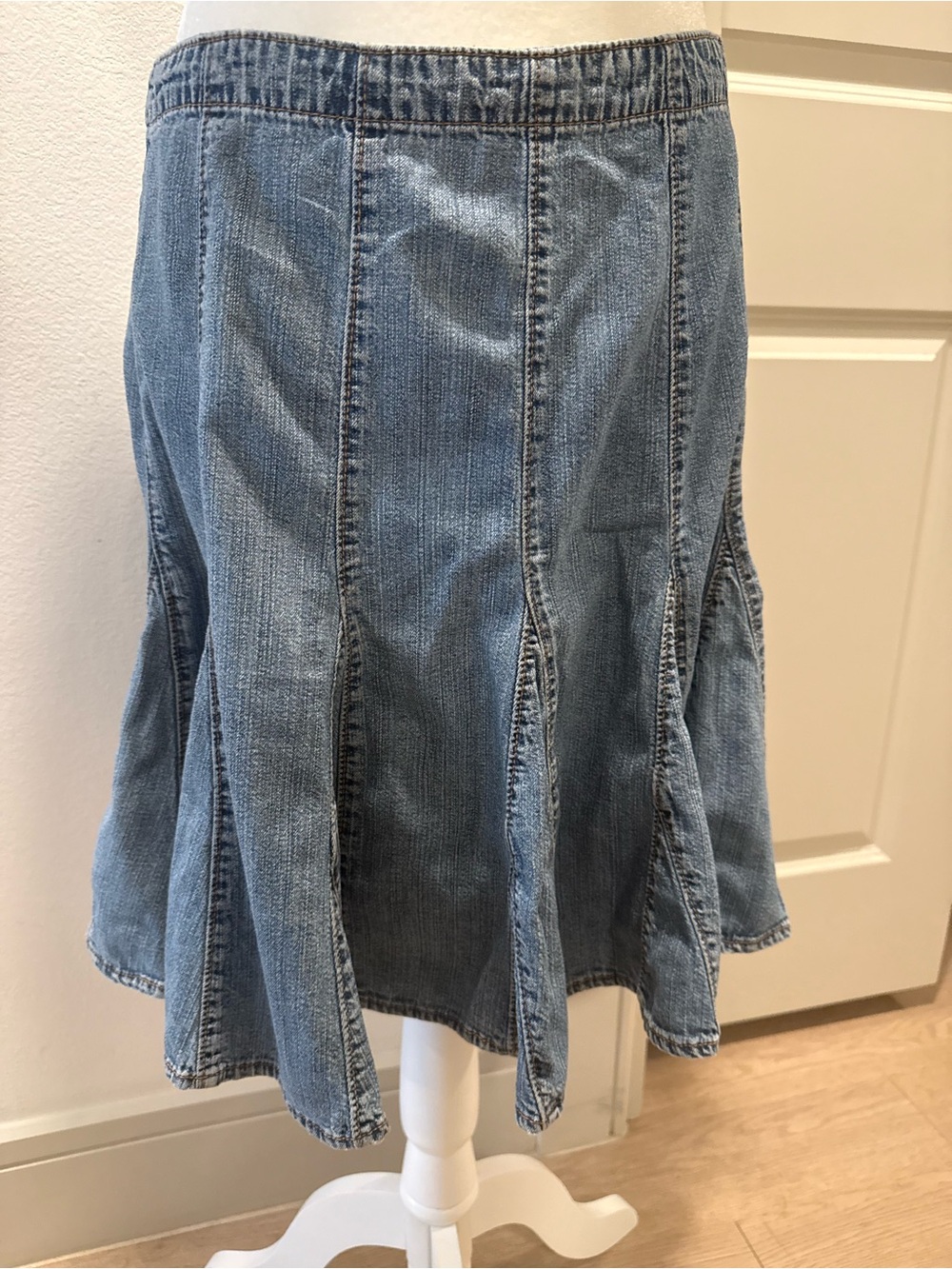 Vintage 2004 Gap Jeans Size 8 Y2K Flared Paneled Denim Skirt